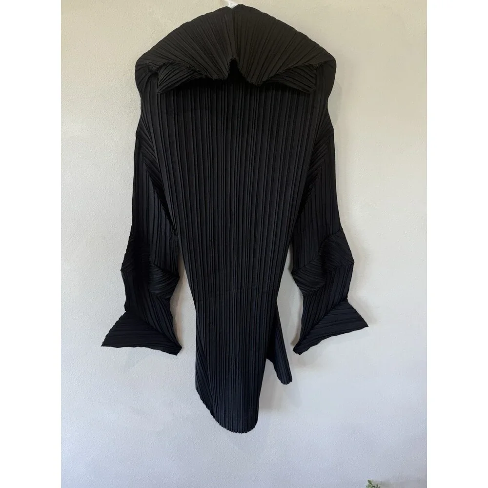 Caren Shen Women’s Outfit Set Black O/S Top Clouds Pants PLEATS Please COLLAR